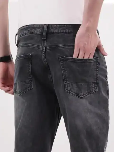 Black Relaxed Jeans — view 3