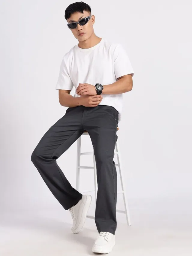 Black Relaxed Jeans — view 5