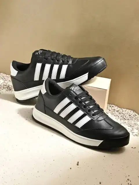 Black Sneakers — view 1