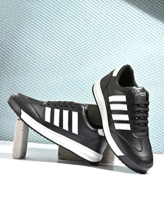 Black Sneakers — view 2