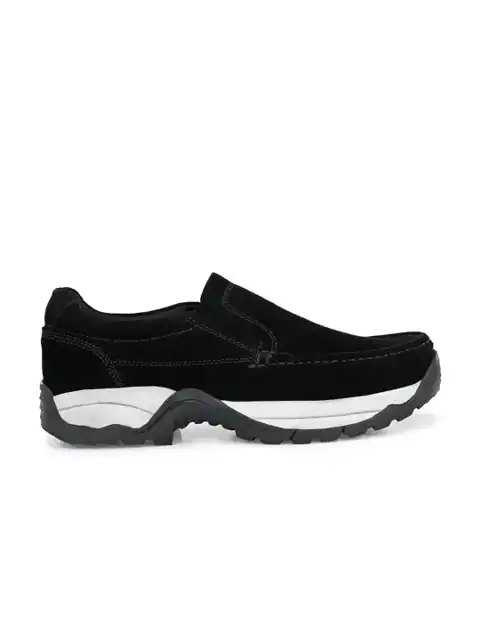 Black Sneakers — view 3