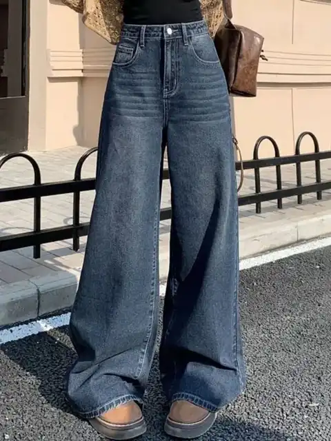 Green Regular Jeans — view 2